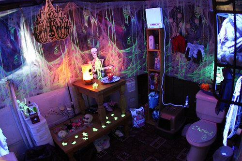 Spooky lighting for NYC Halloween decor
