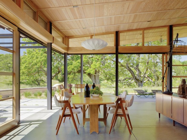 Caterpillar House Feldman Architecture Santa Lucia Preserve LEED Platinum Project Completed January 2010 Aluminum wood curved corner Liftslide, flush drainage track, pivot door Photo: Joe Fletcher Photo FULL BUYOUT RIGHTS