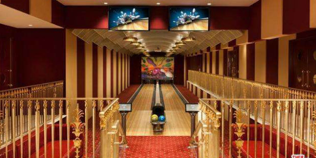 02.23 Bowling